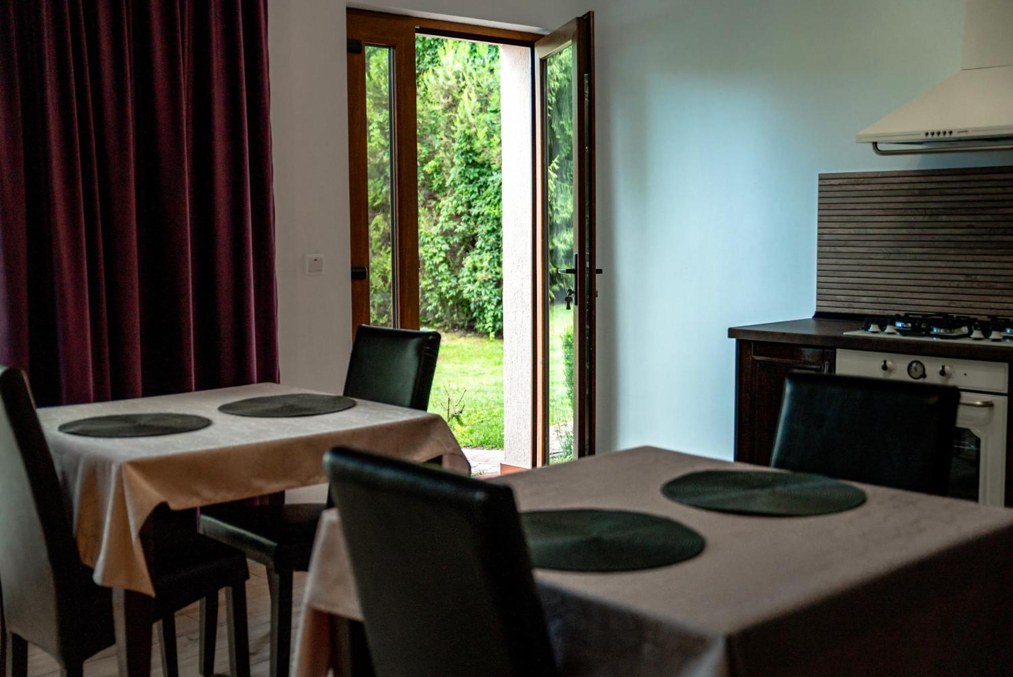 Ghimbav Boutique Marlen Bed & Breakfast エクステリア 写真