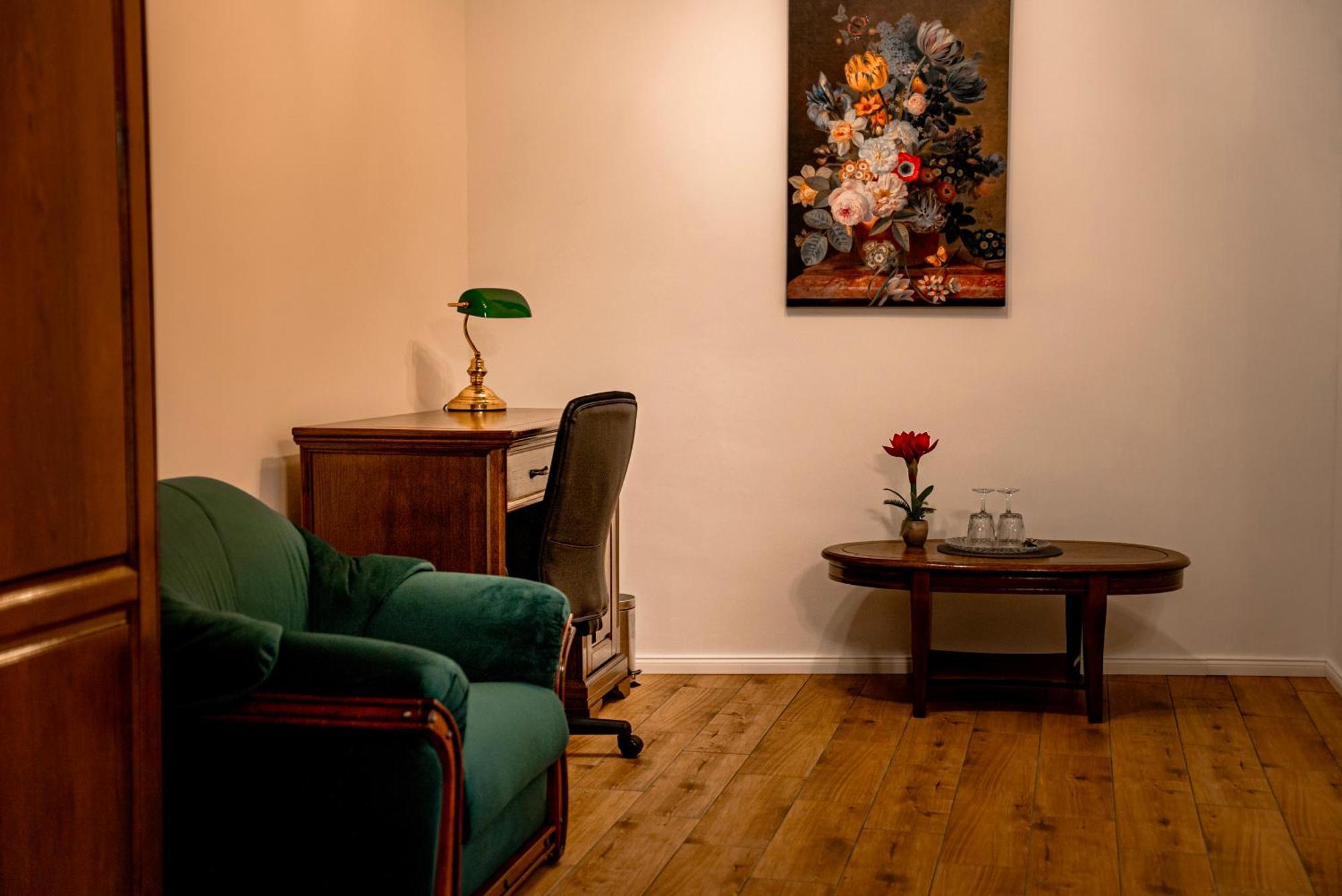 Ghimbav Boutique Marlen Bed & Breakfast エクステリア 写真