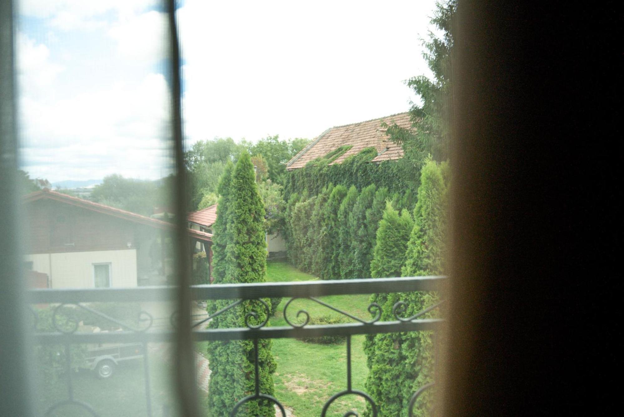 Ghimbav Boutique Marlen Bed & Breakfast エクステリア 写真