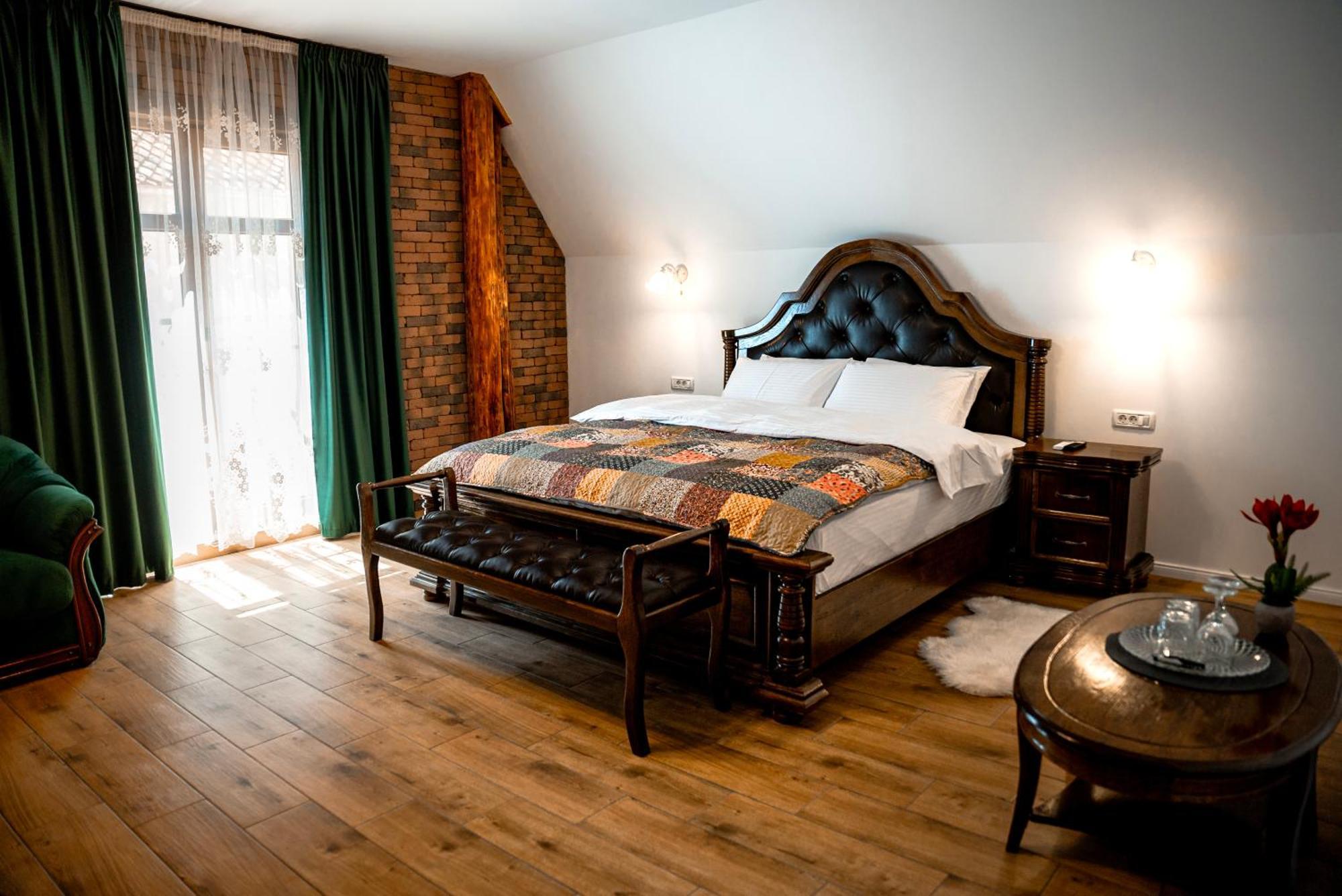 Ghimbav Boutique Marlen Bed & Breakfast エクステリア 写真